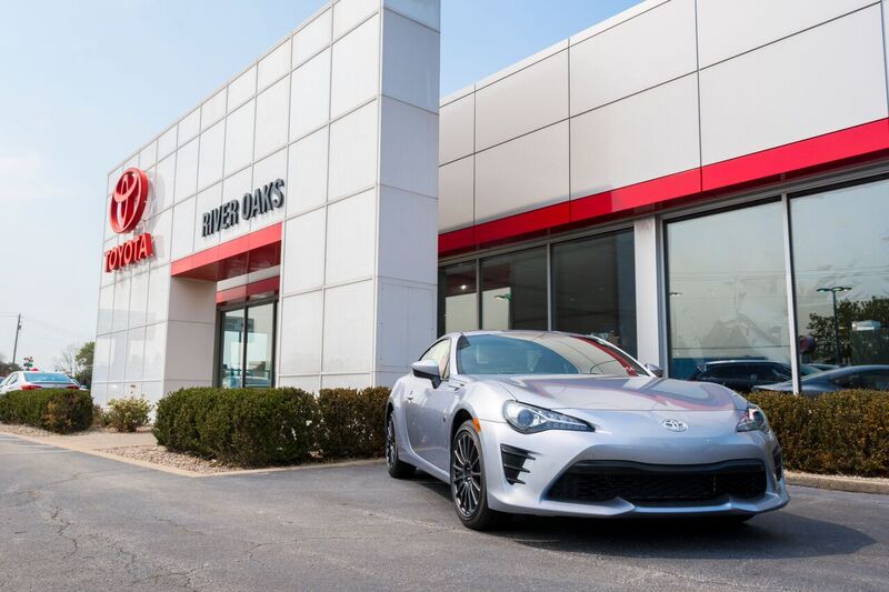 Advantage Toyota of River Oaks