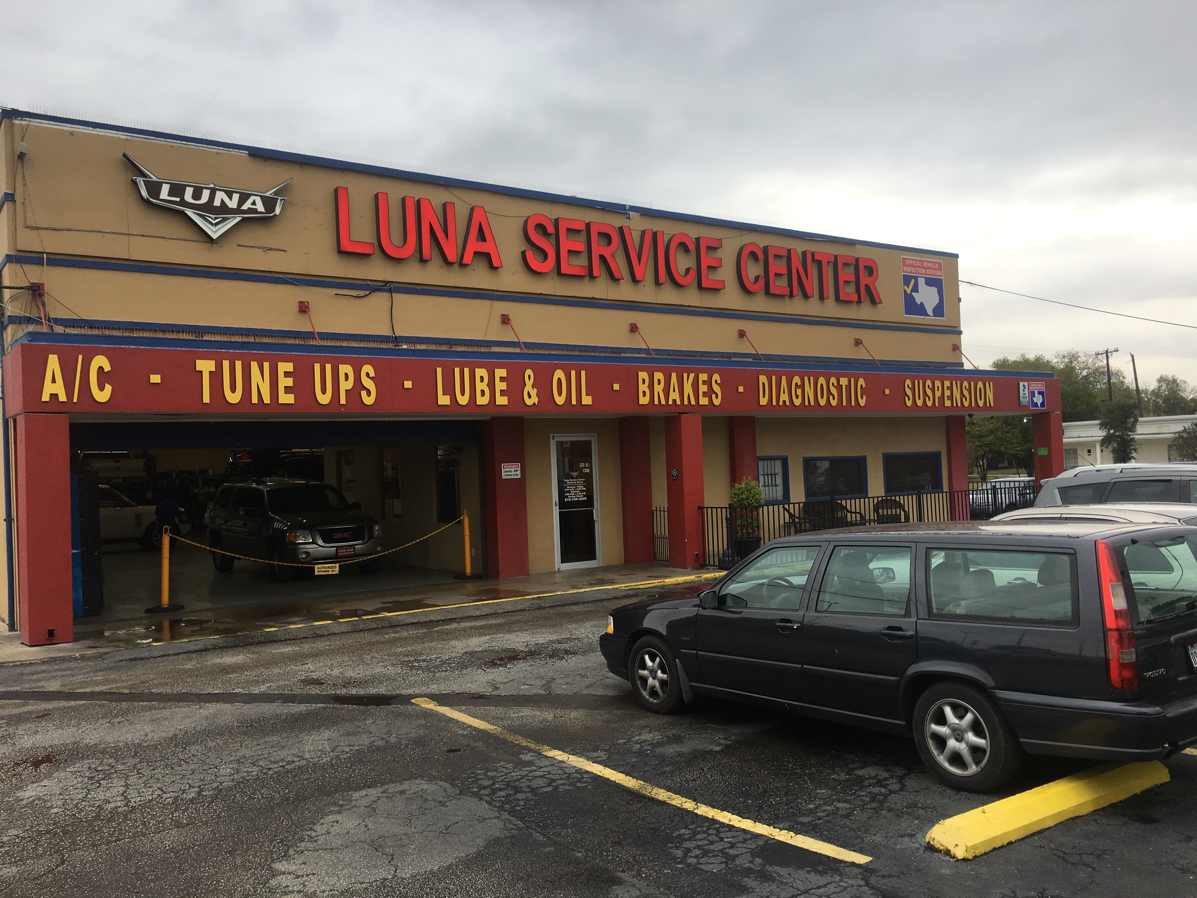 Luna Car Center