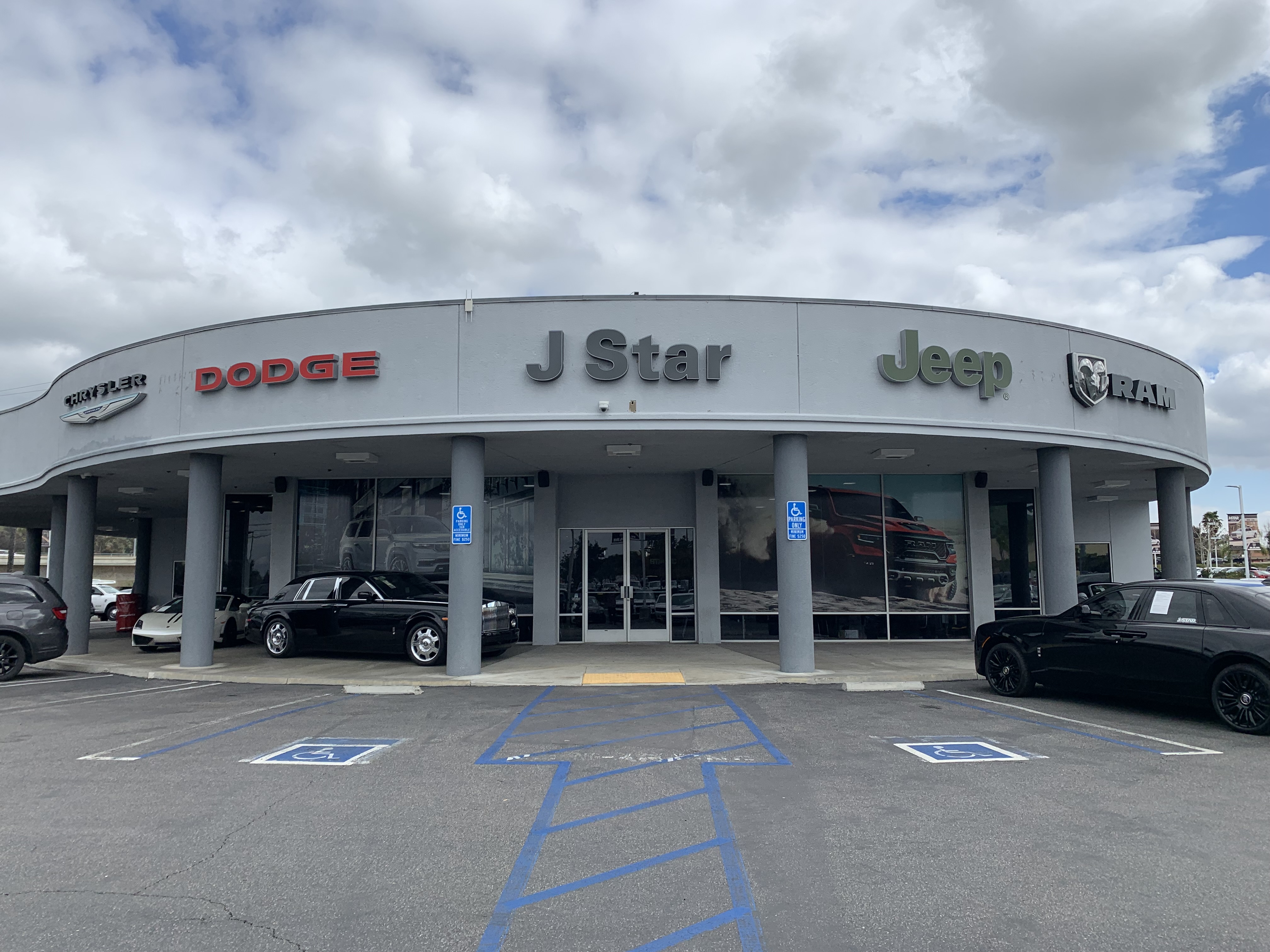 J Star Chrysler Dodge Jeep Ram of Anaheim Hills