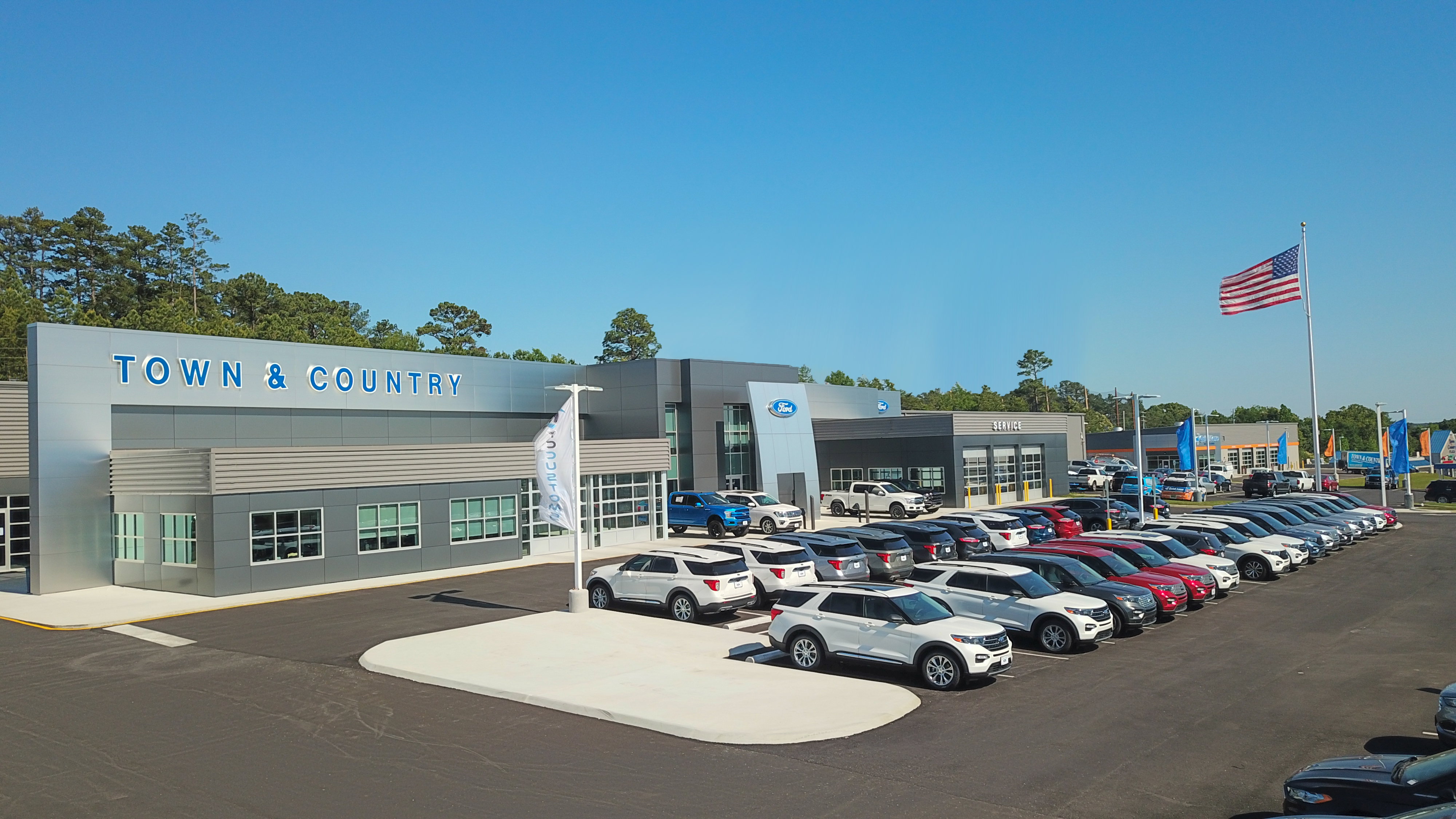 TOWN & COUNTRY FORD AL