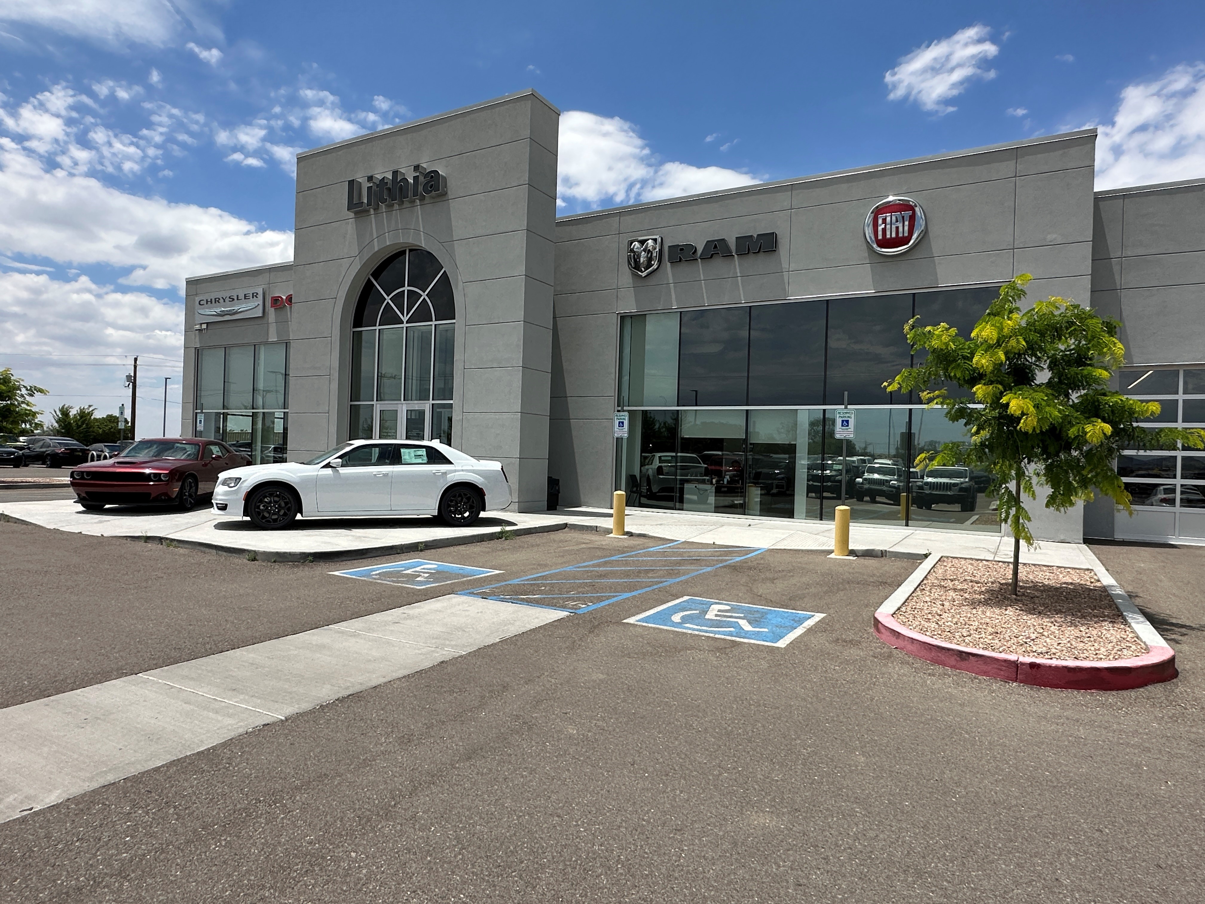 Lithia Chrysler Jeep Dodge RAM of Santa Fe