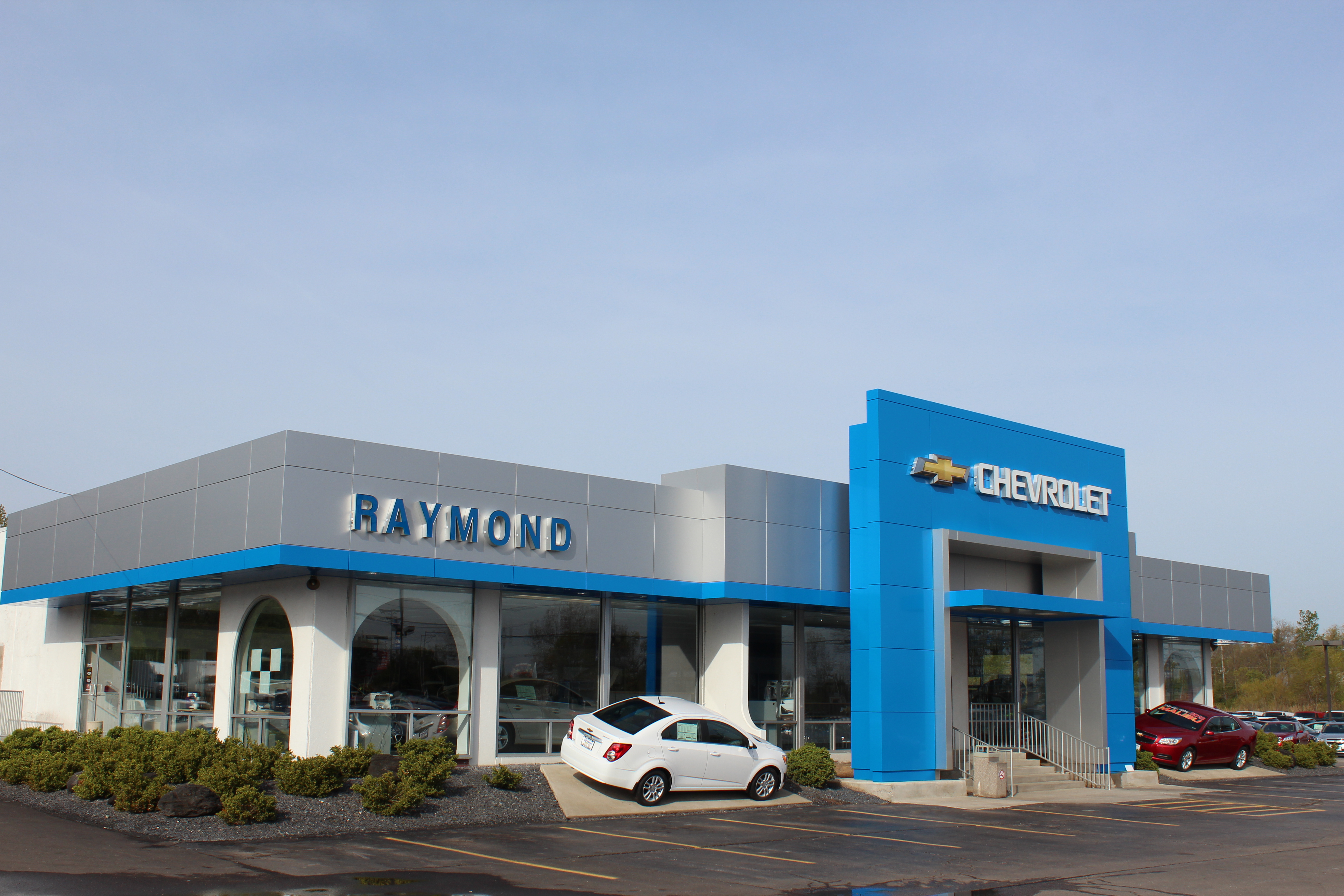 Raymond Chevrolet - KIA