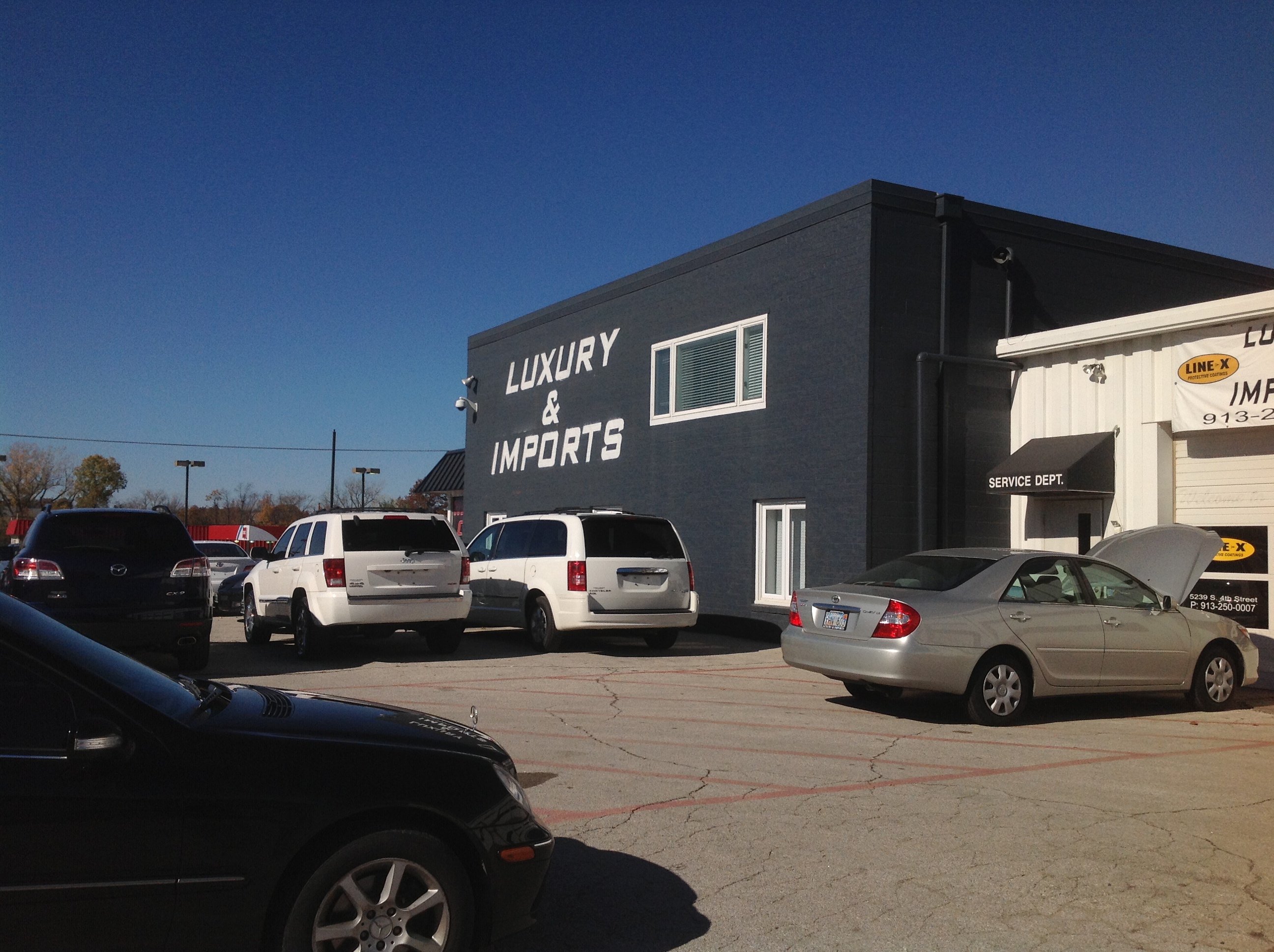 Luxury & Imports - Leavenworth