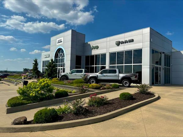Lou Fusz Chrysler Dodge Jeep RAM of Vincennes