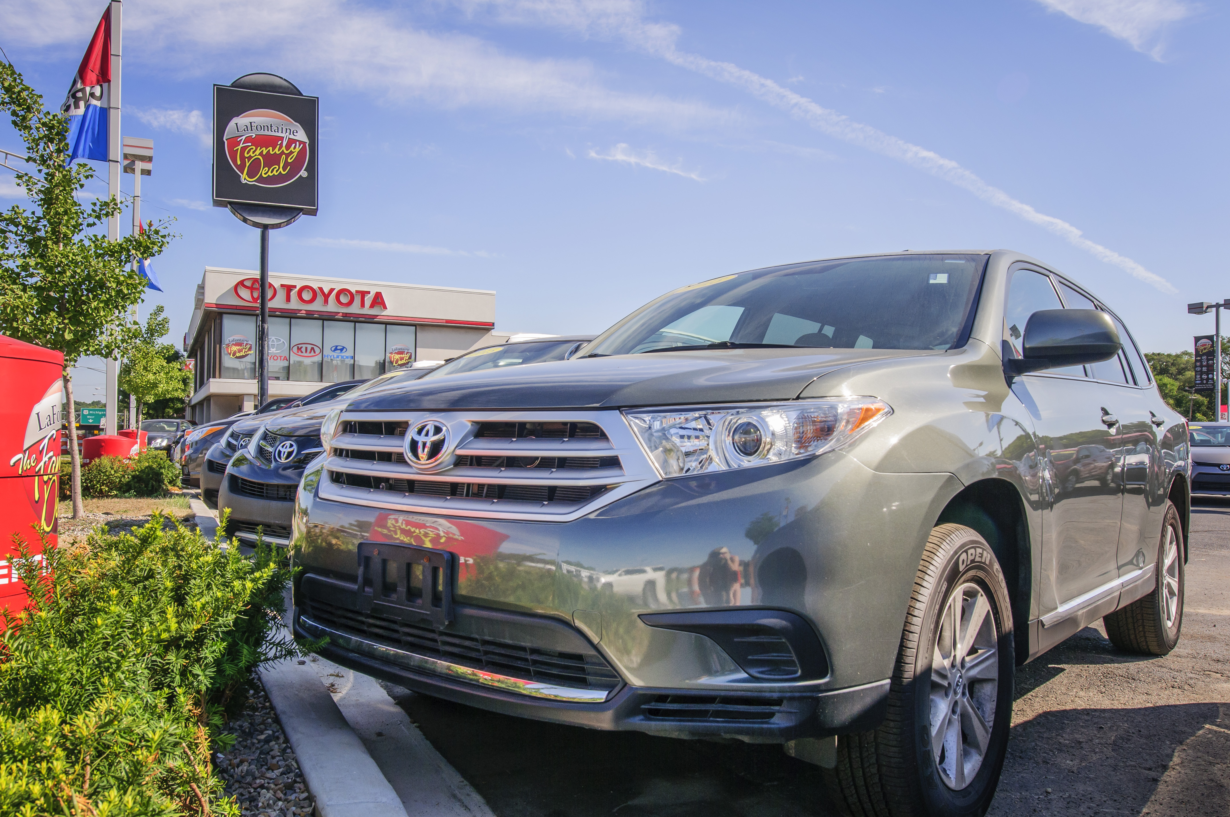 LaFontaine Toyota KIA of Dearborn