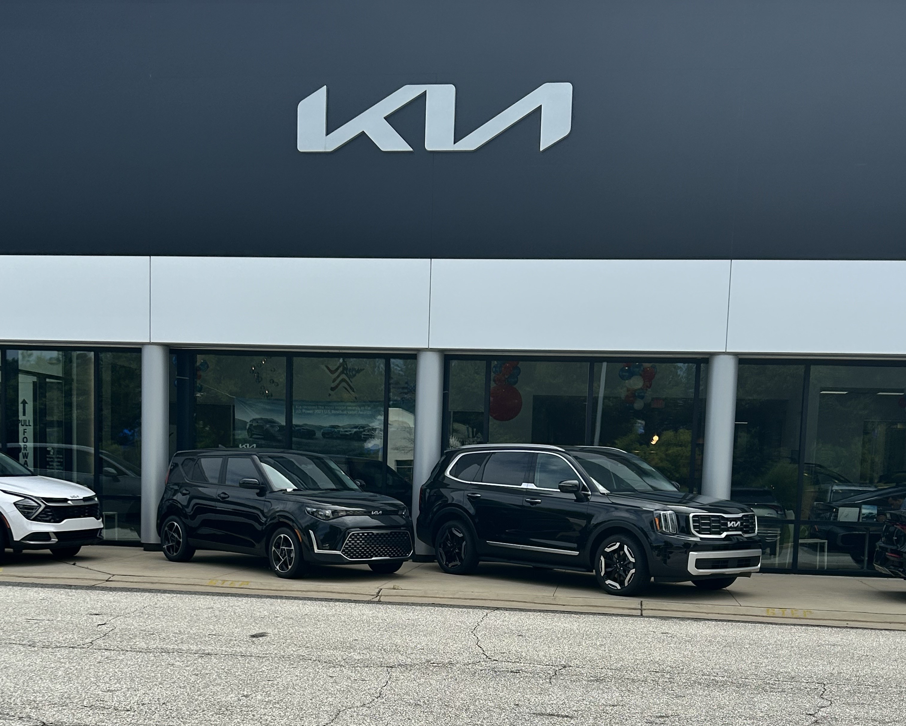 SONS KIA
