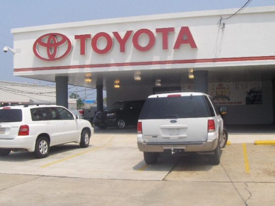 Lakeside Toyota