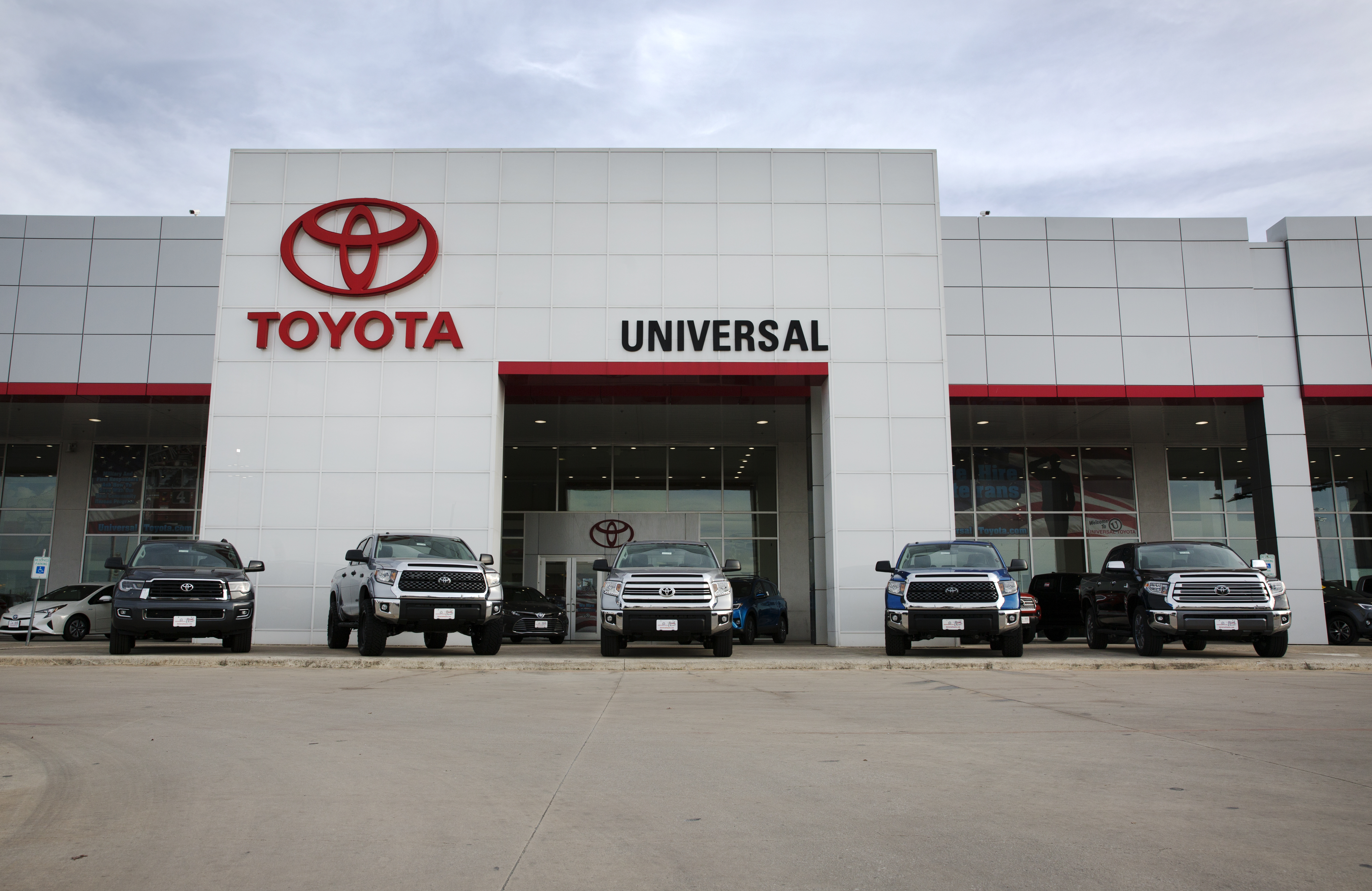 Universal Toyota
