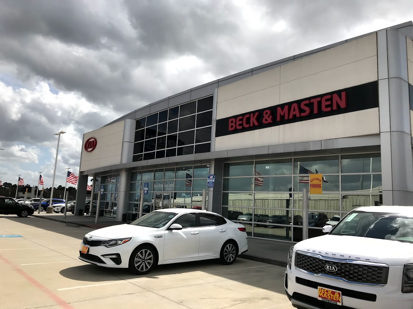 BECK & MASTEN KIA