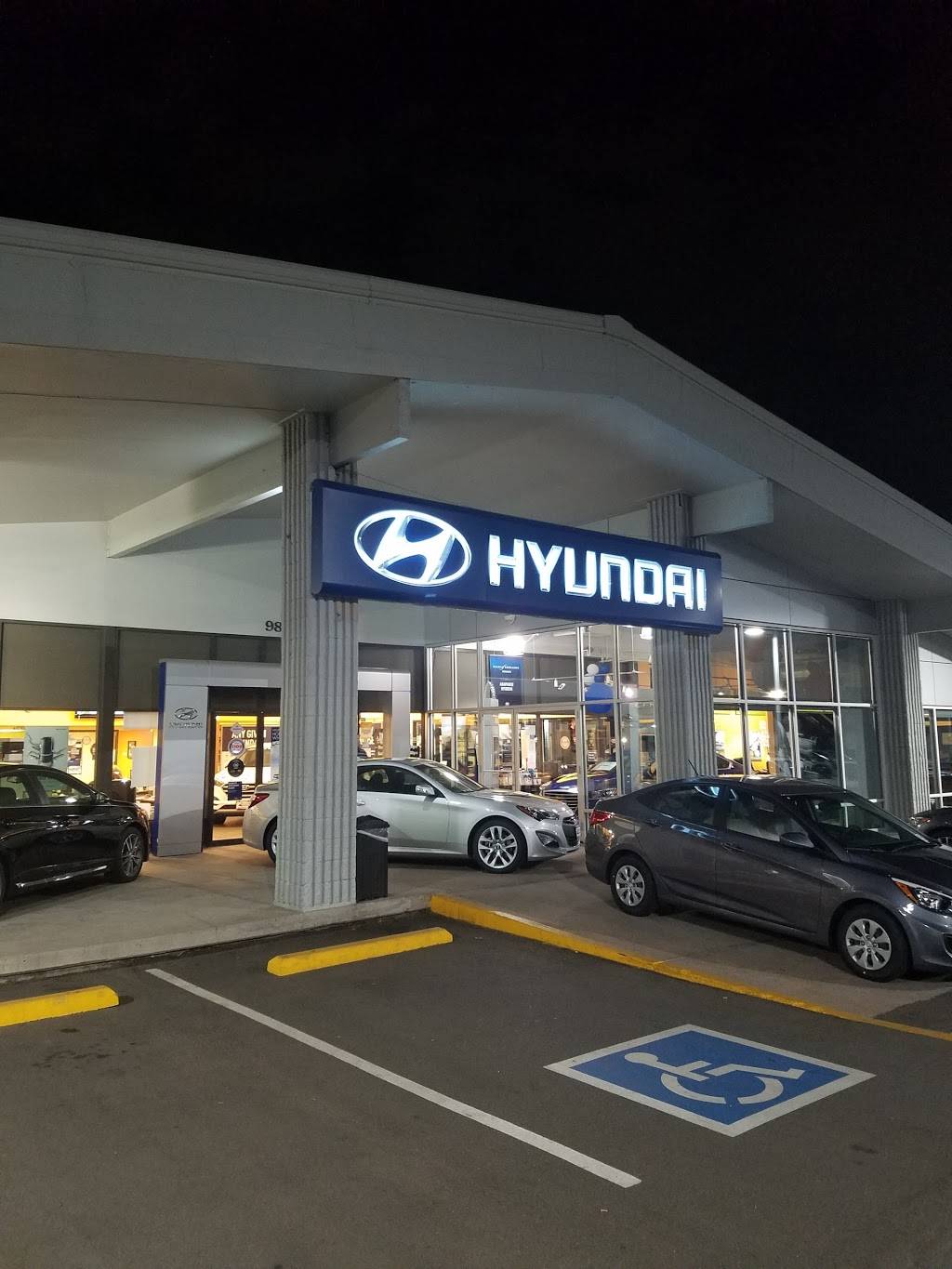 Hyundai Genesis of Arapahoe