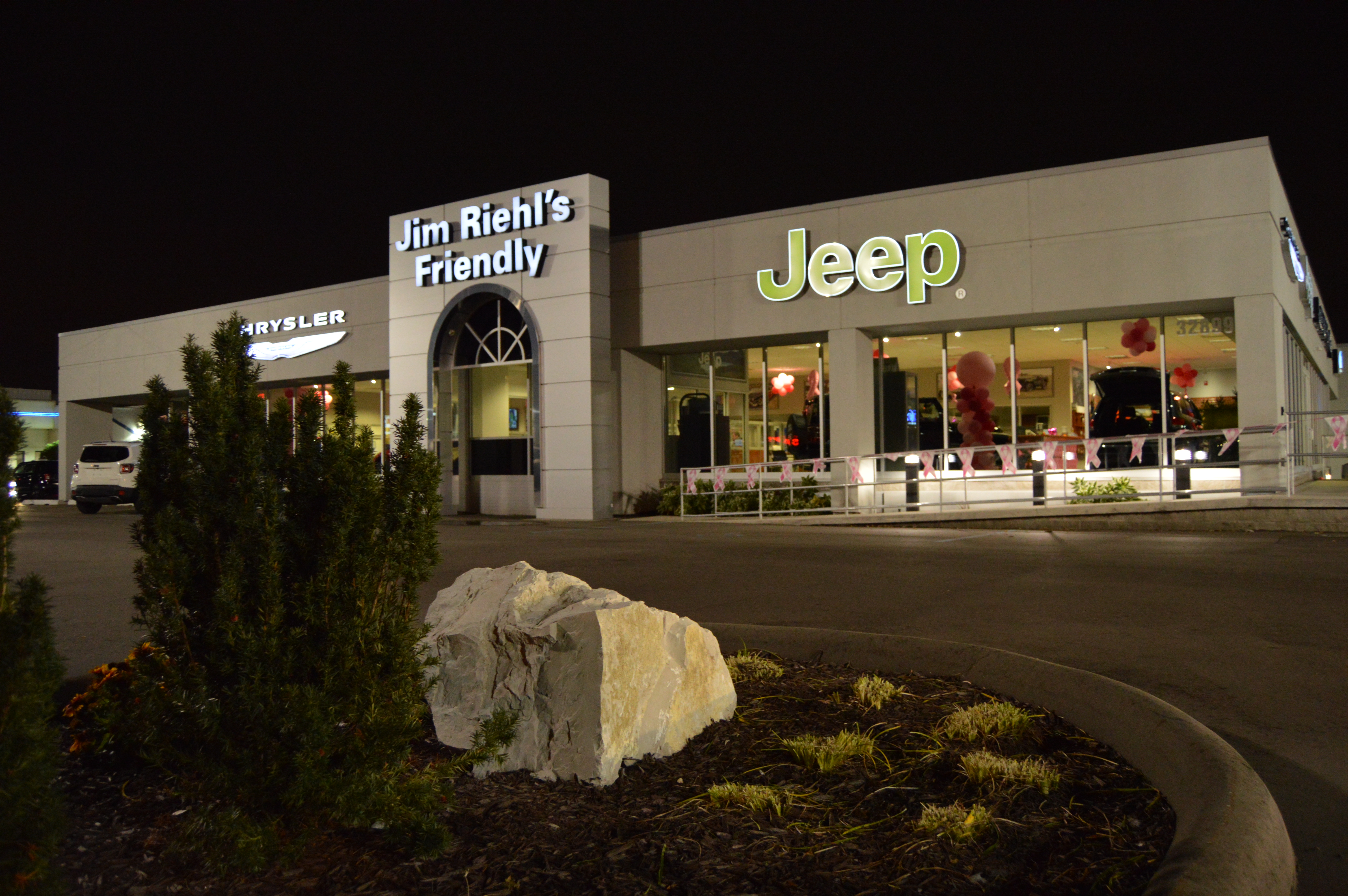 Jim Riehl's Friendly Chrysler Jeep