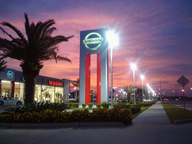 Giles Nissan Volvo