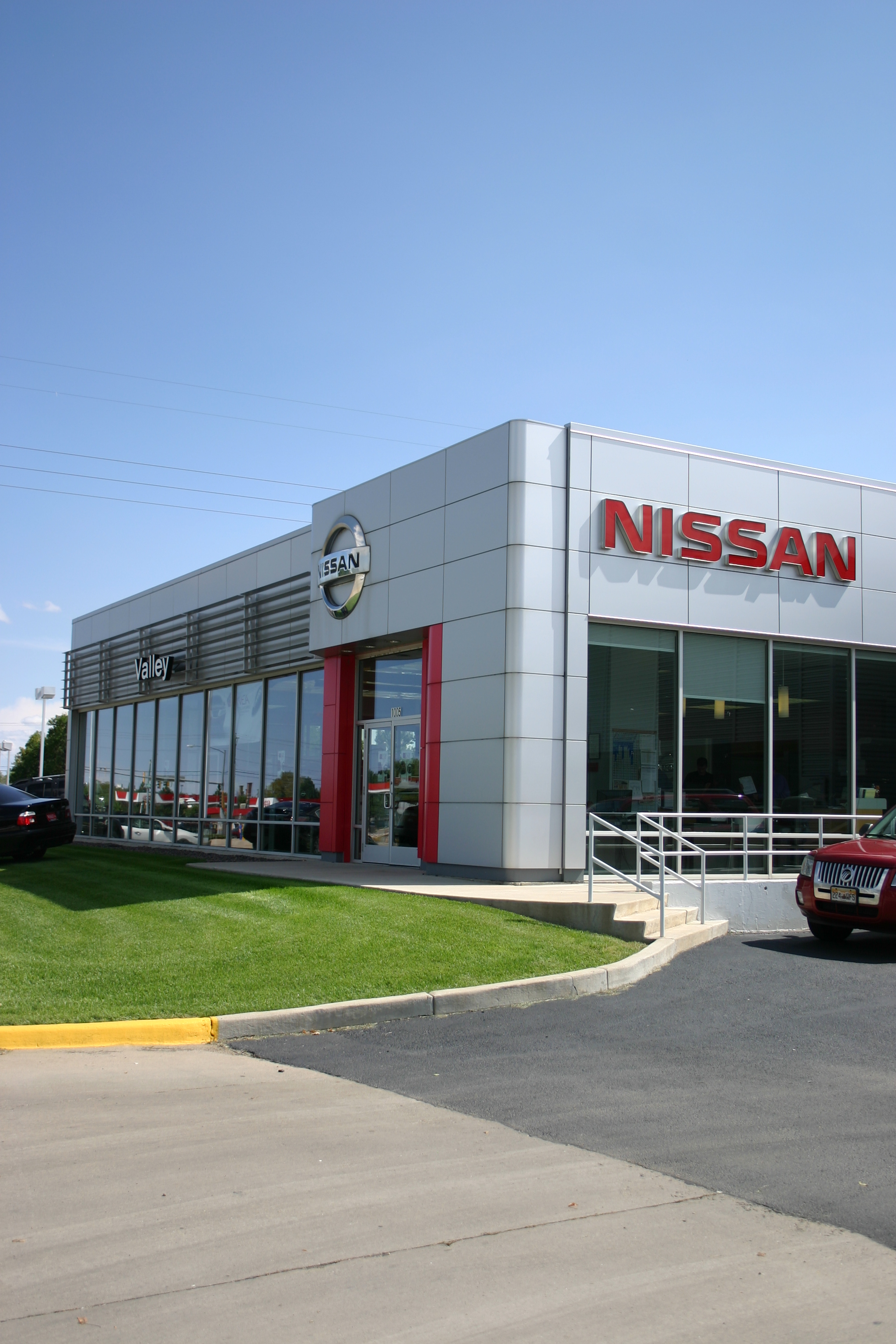 Valley Nissan LLC
