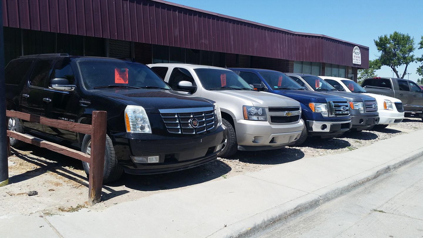 Khan's Auto LLC