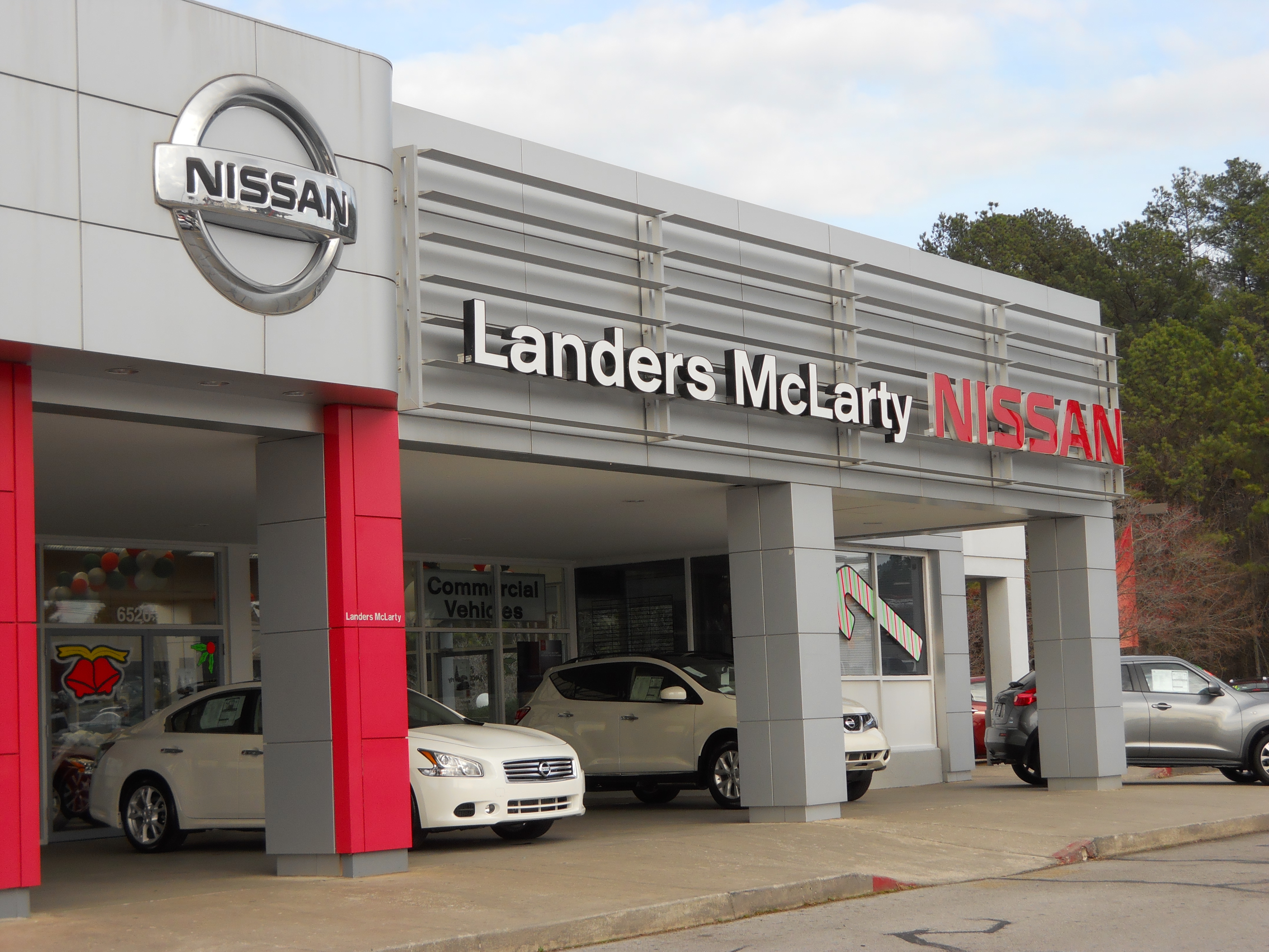 Landers McLarty Nissan of Huntsville