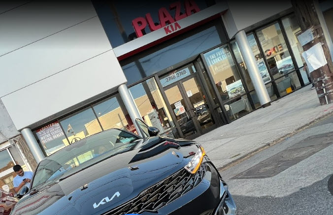 Plaza Kia