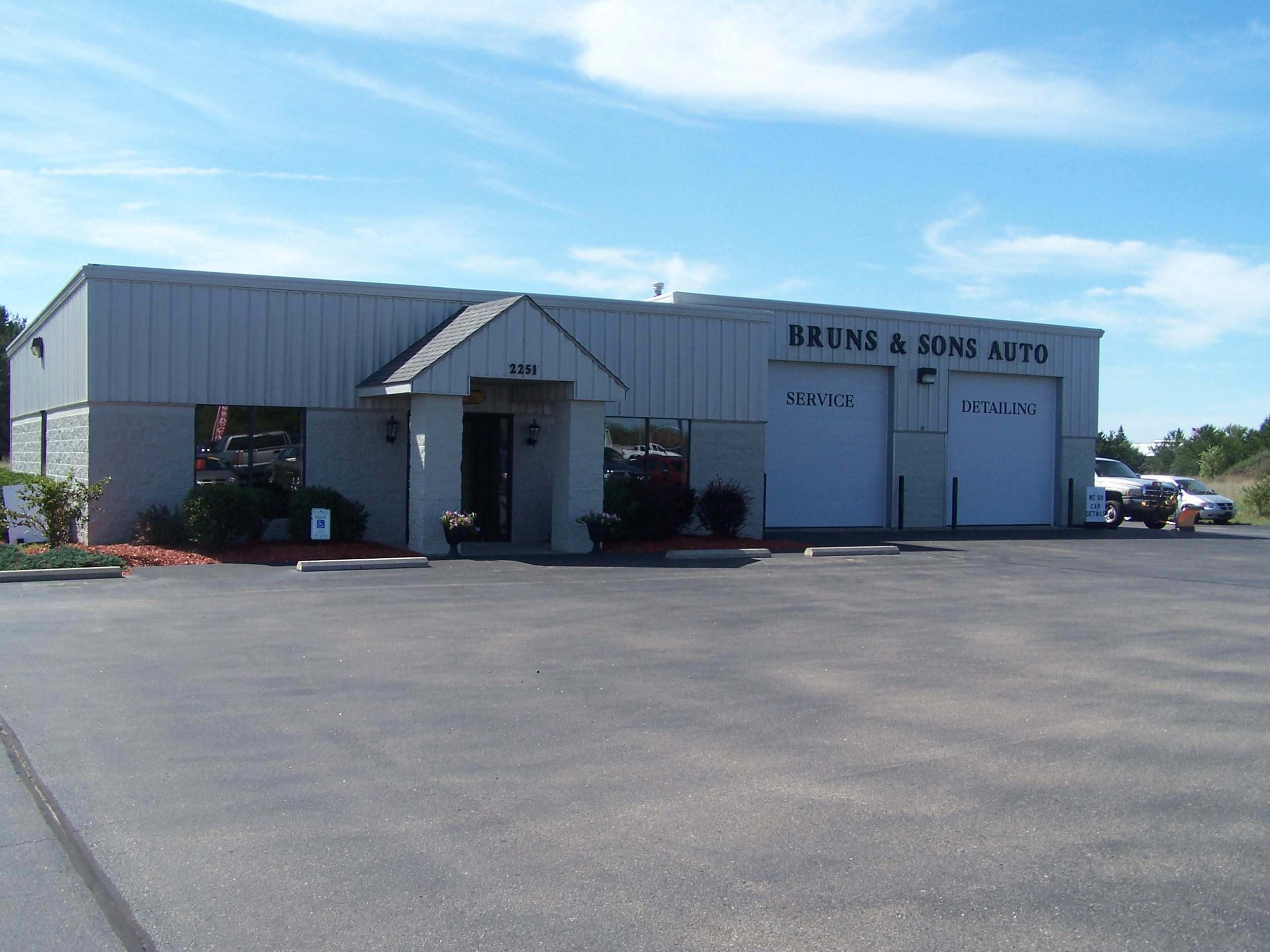 Bruns & Sons Auto