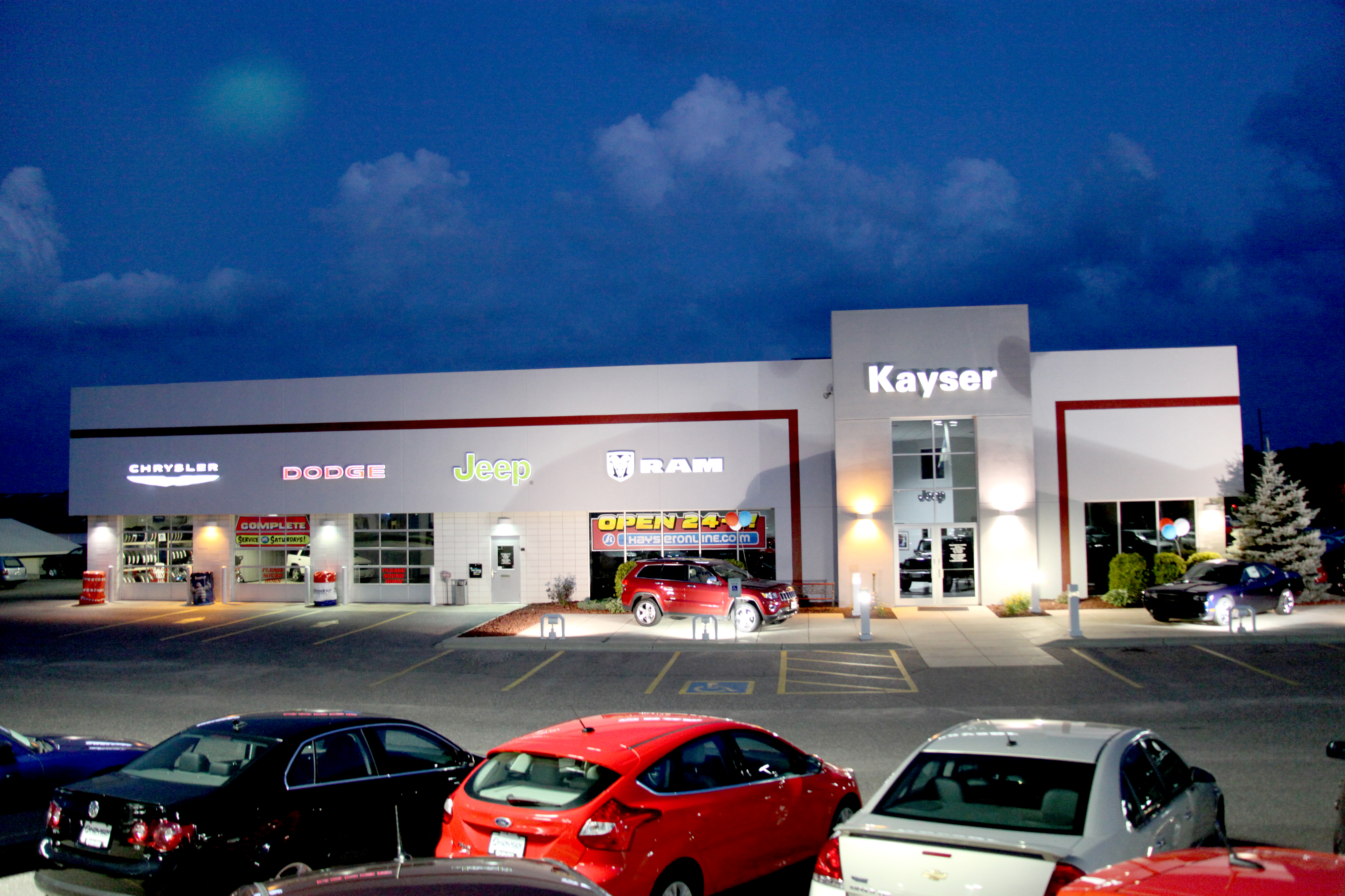 Kayser Chrysler Center-Sauk Prairie