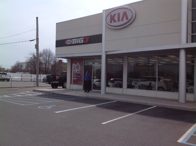 Autoworld KIA