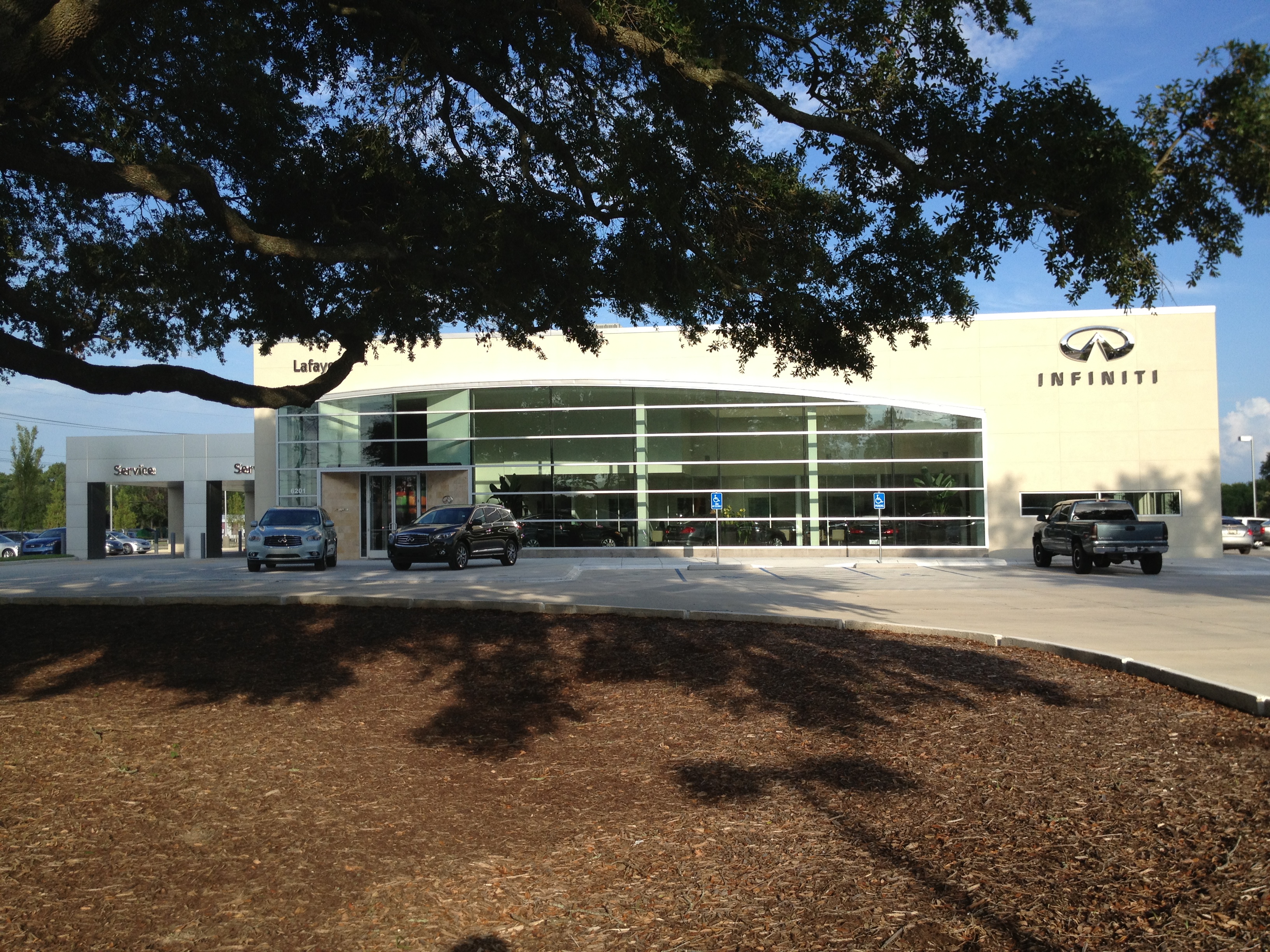 Fabre Automotive INFINITI of Lafayette
