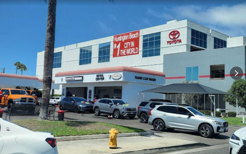 Toyota of Huntington Beach