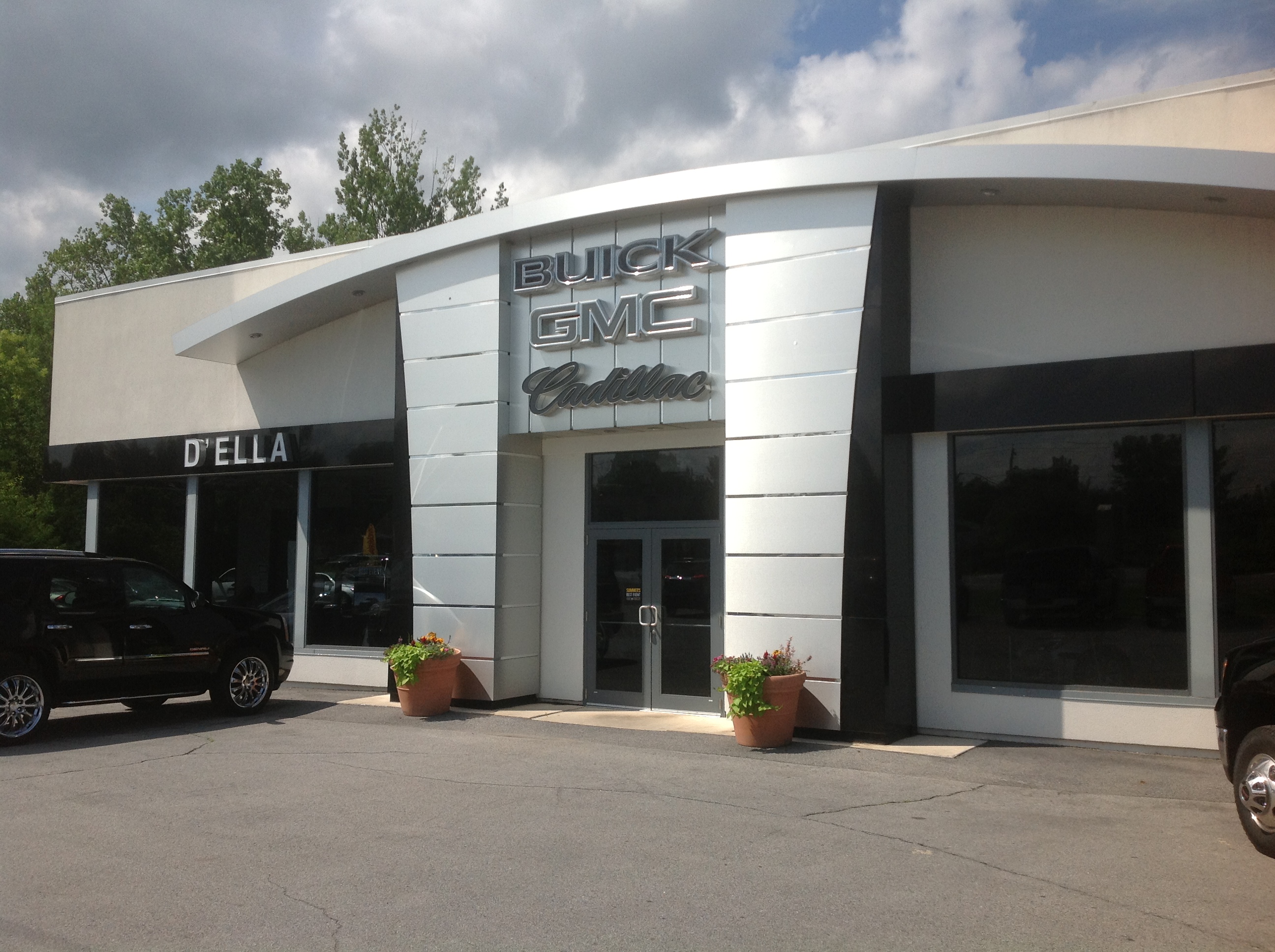D'ELLA Buick GMC Cadillac