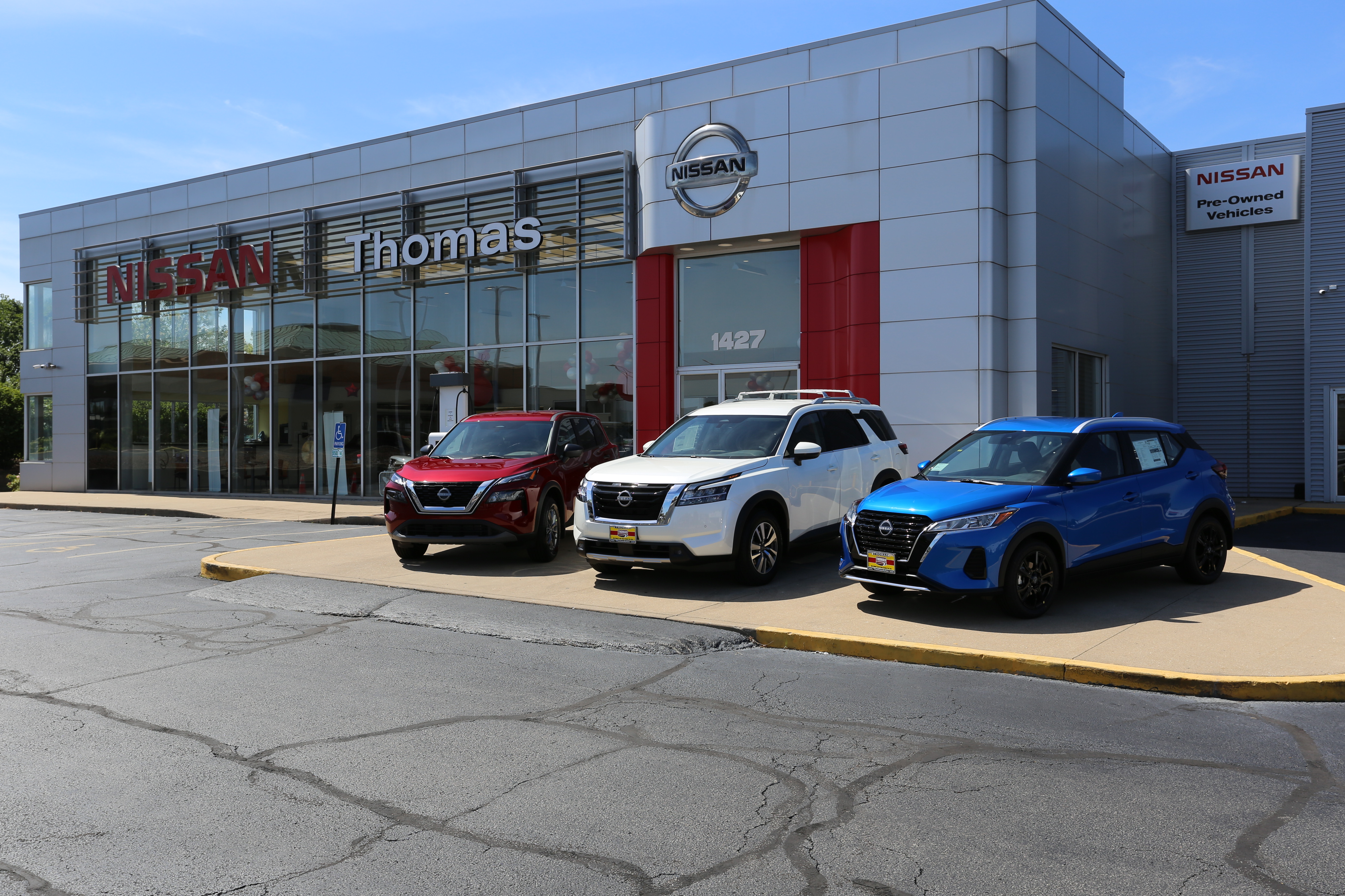 Thomas Nissan of Joliet
