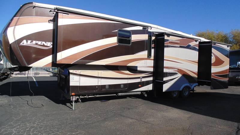 2013 Keystone Alpine 3555RL w 4slds 39ft for Sale