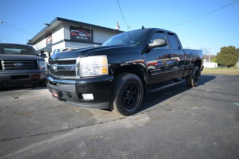 2011 CHEVROLET SILVERADO 1500 LT Truck for Sale