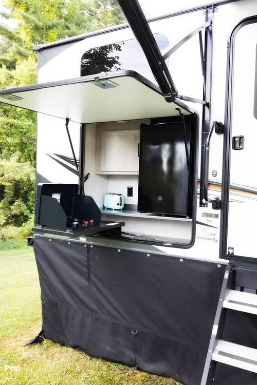 2021 Rockwood Ultra-Lite for Sale