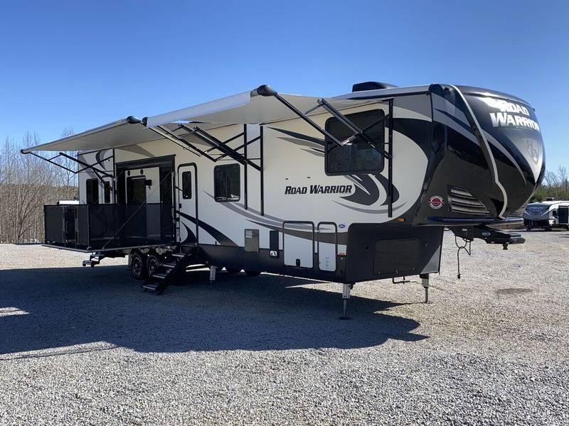 2018 Heartland Road Warrior 427 44ft for Sale