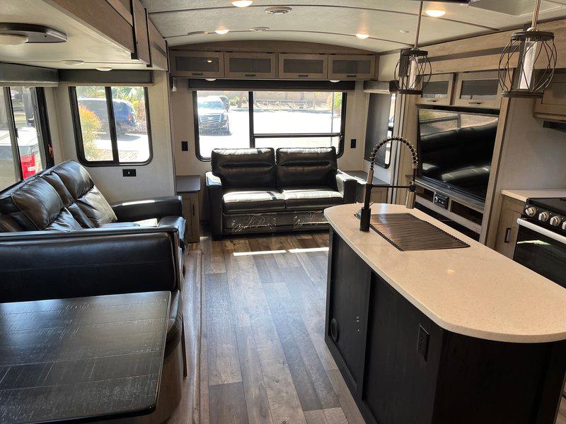 2021 Keystone Outback 328RL 37ft for Sale