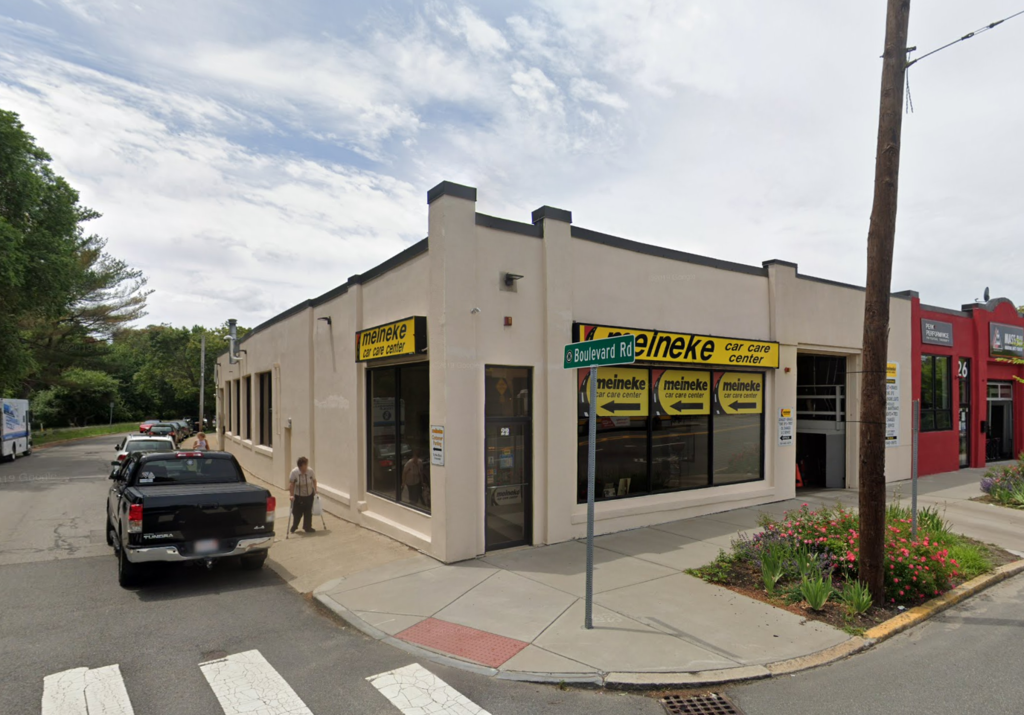 Meineke Arlington