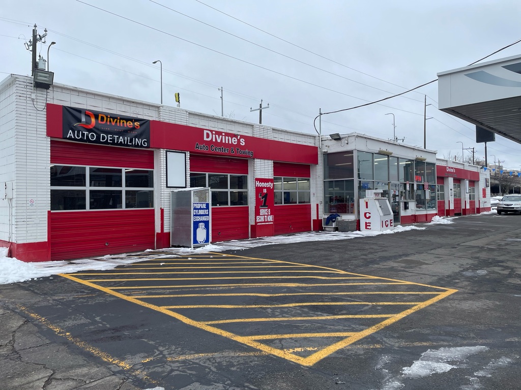 Divine's Auto Repair Center - 3rd Ave
