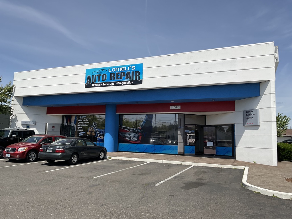Lomeli's Auto Repair