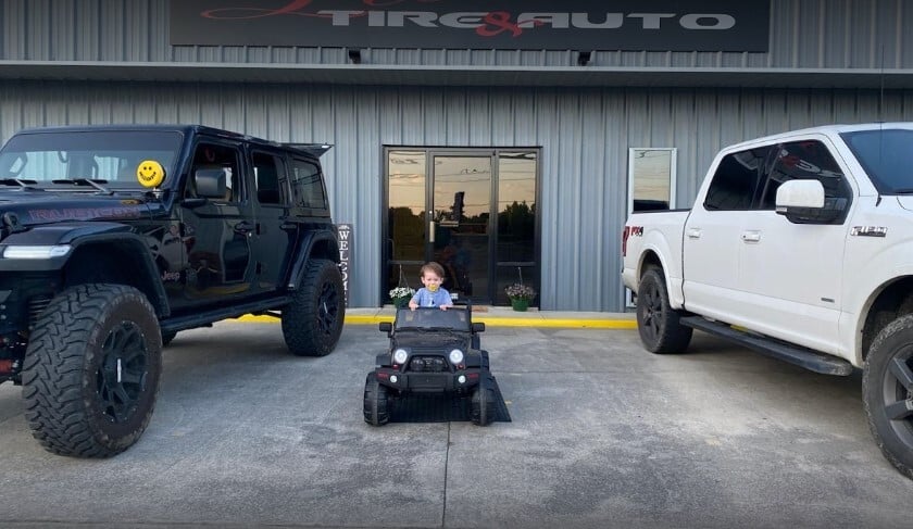Lee's Tire & Auto