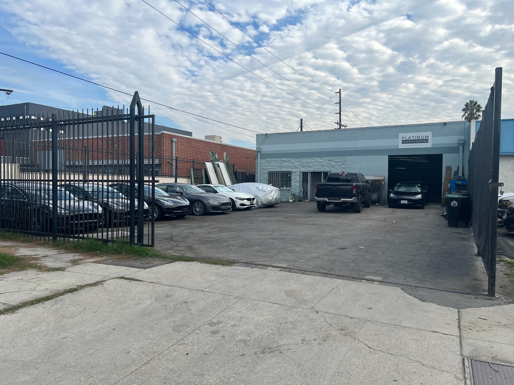 Platinum Auto Repair Facility