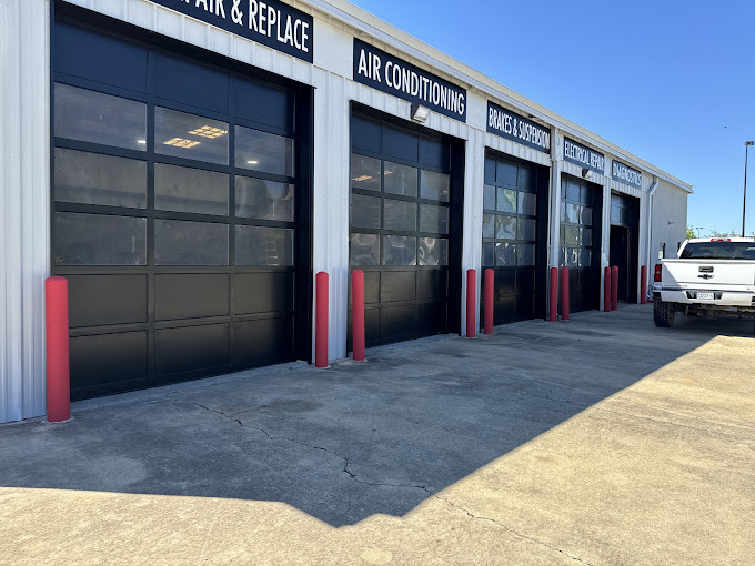 Ultimate Automotive- Gause Blvd. East