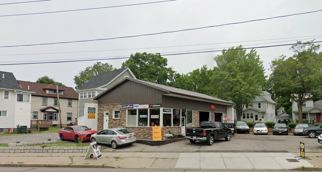Clar's Elmwood Automotive